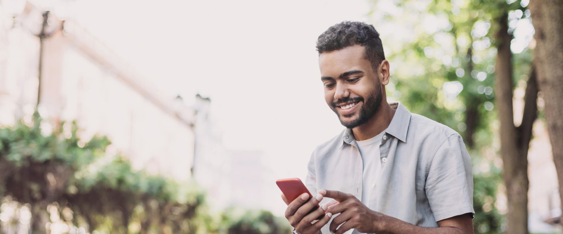 Online Forums: Exploring Expat Communities and Resources